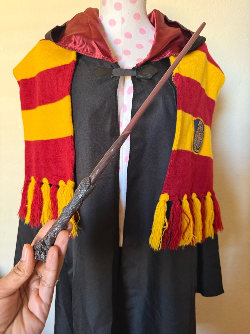 Youth Harry Potter Gryffindor Costume - Picture 2 of 6